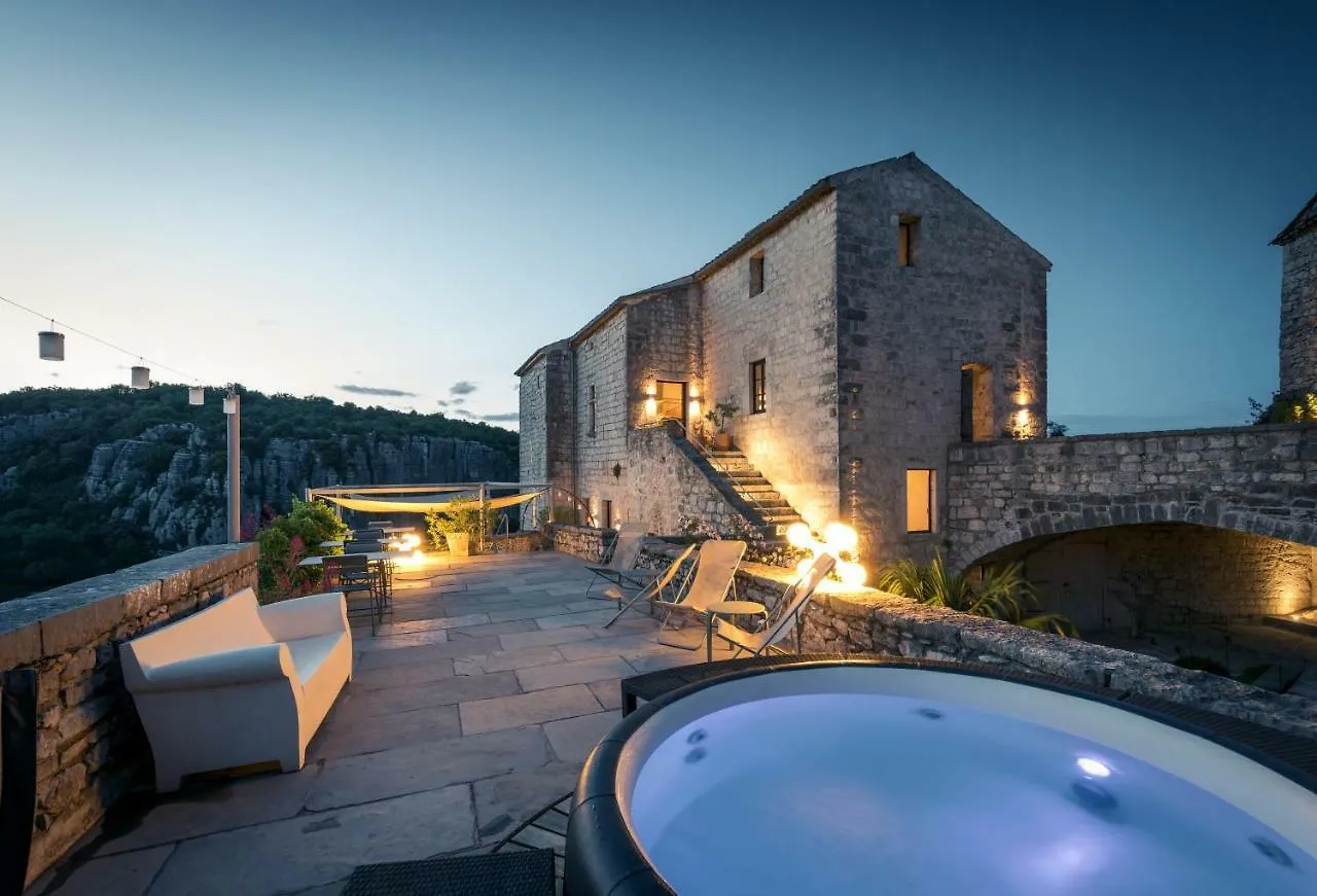 Chateau De Balazuc Hotel Labegude